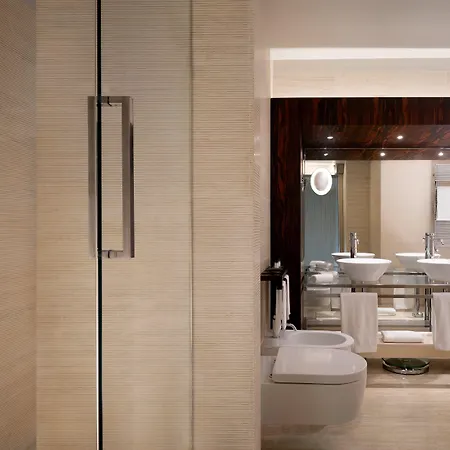 Sina The Gray Hotel 5*