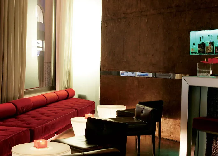 Sina The Gray Milán