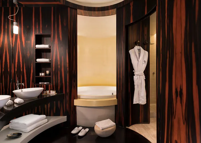 Sina The Gray Milán